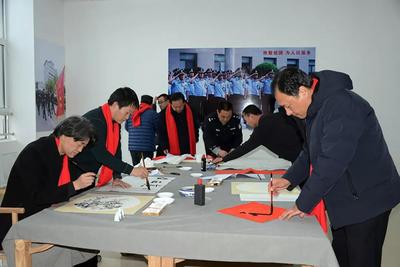 翰墨飄香迎新春，警民同心繪和諧——諸城市公安局與文聯成功舉辦書畫聯誼交流活動